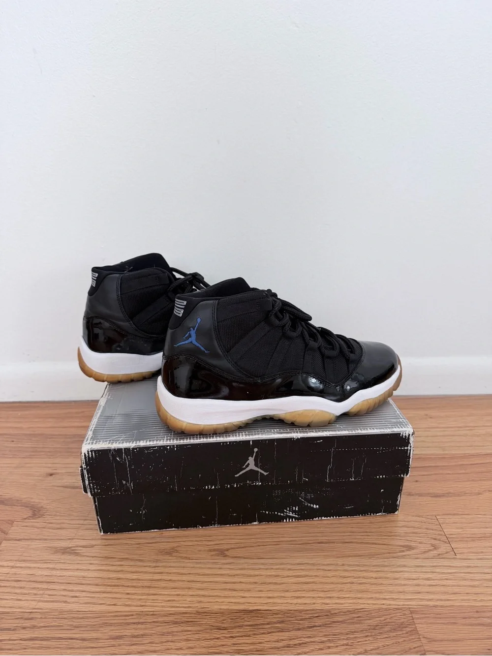 2000 Air Jordan Space Jam Sneaker Size 9 Men’s